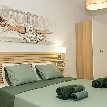 Διαμέρισμα Stylish 1bd With A Nice Cozy Balcony